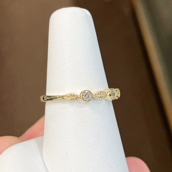 Diamond Gold Wedding Ring - Picture 2 of 6